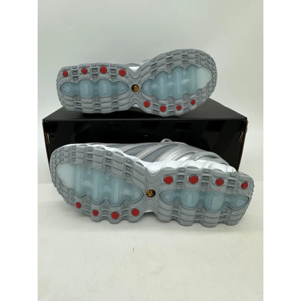 Nike Air Max DN8 Women's size 9 Metallic Silver Athletic Shoes HF5509 001